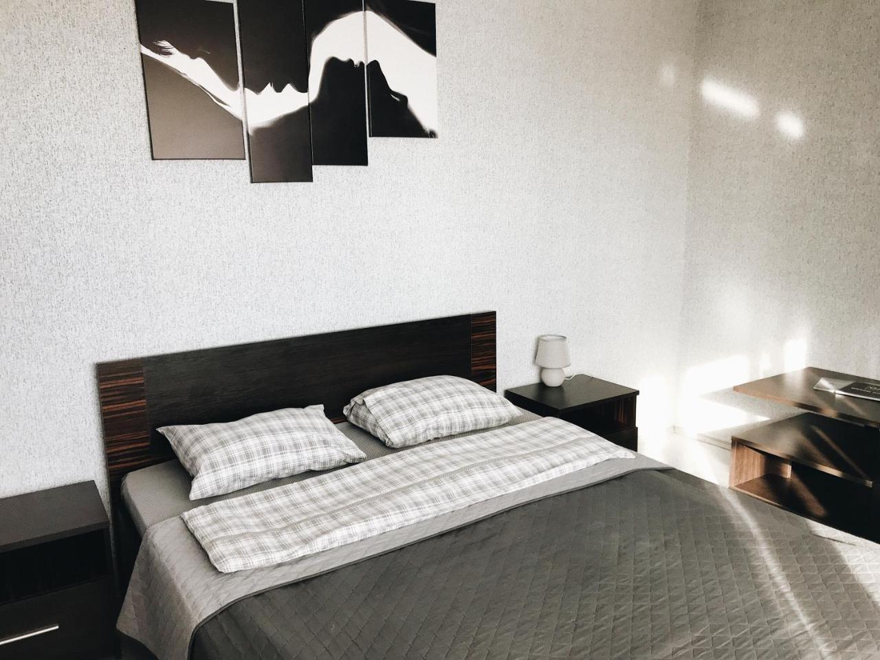 Prado 333 Apartment เคียฟ ภายนอก รูปภาพ